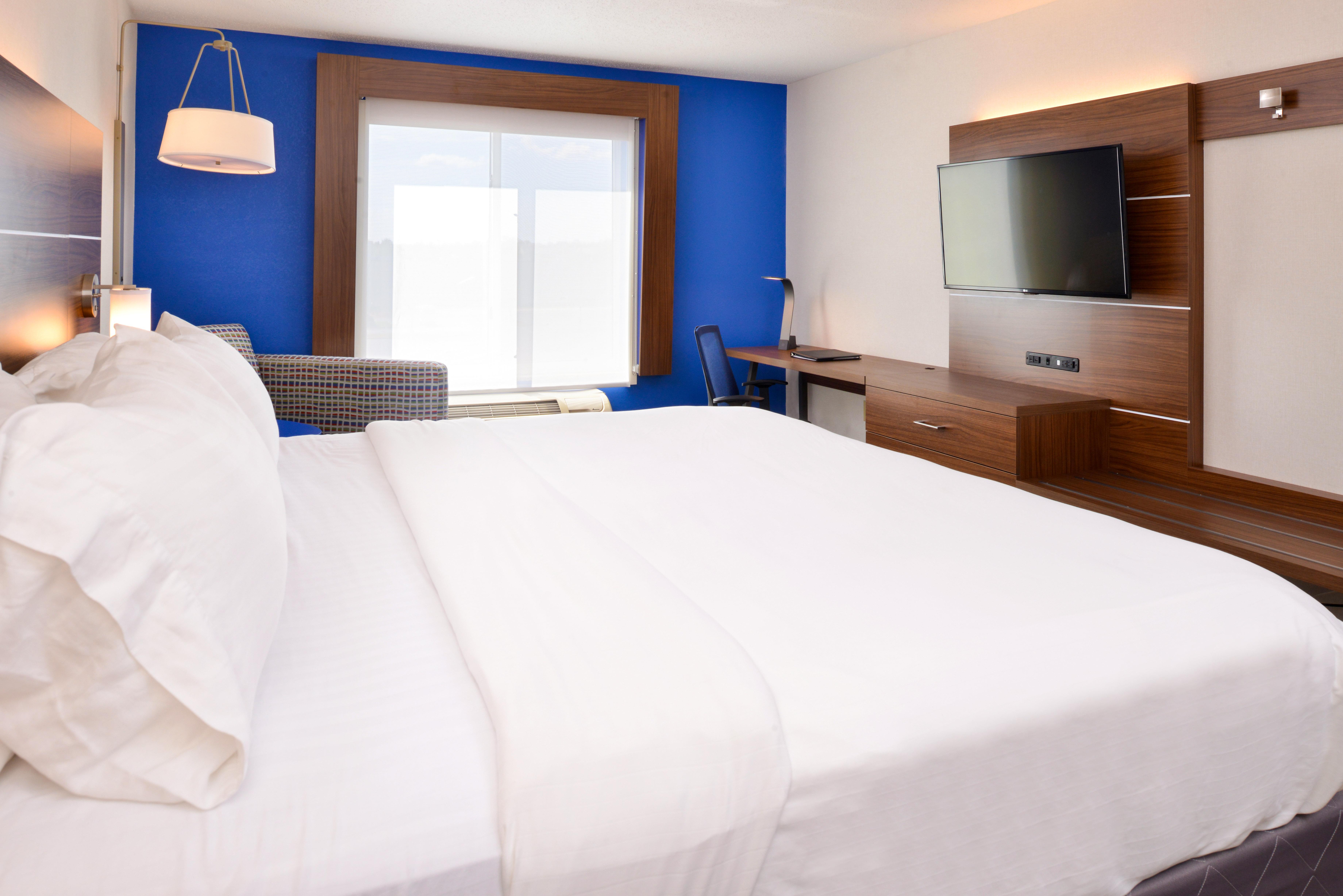Holiday Inn Express Hotel & Suites Urbana-Champaign-U Of I Area By Ihg Exterior photo
