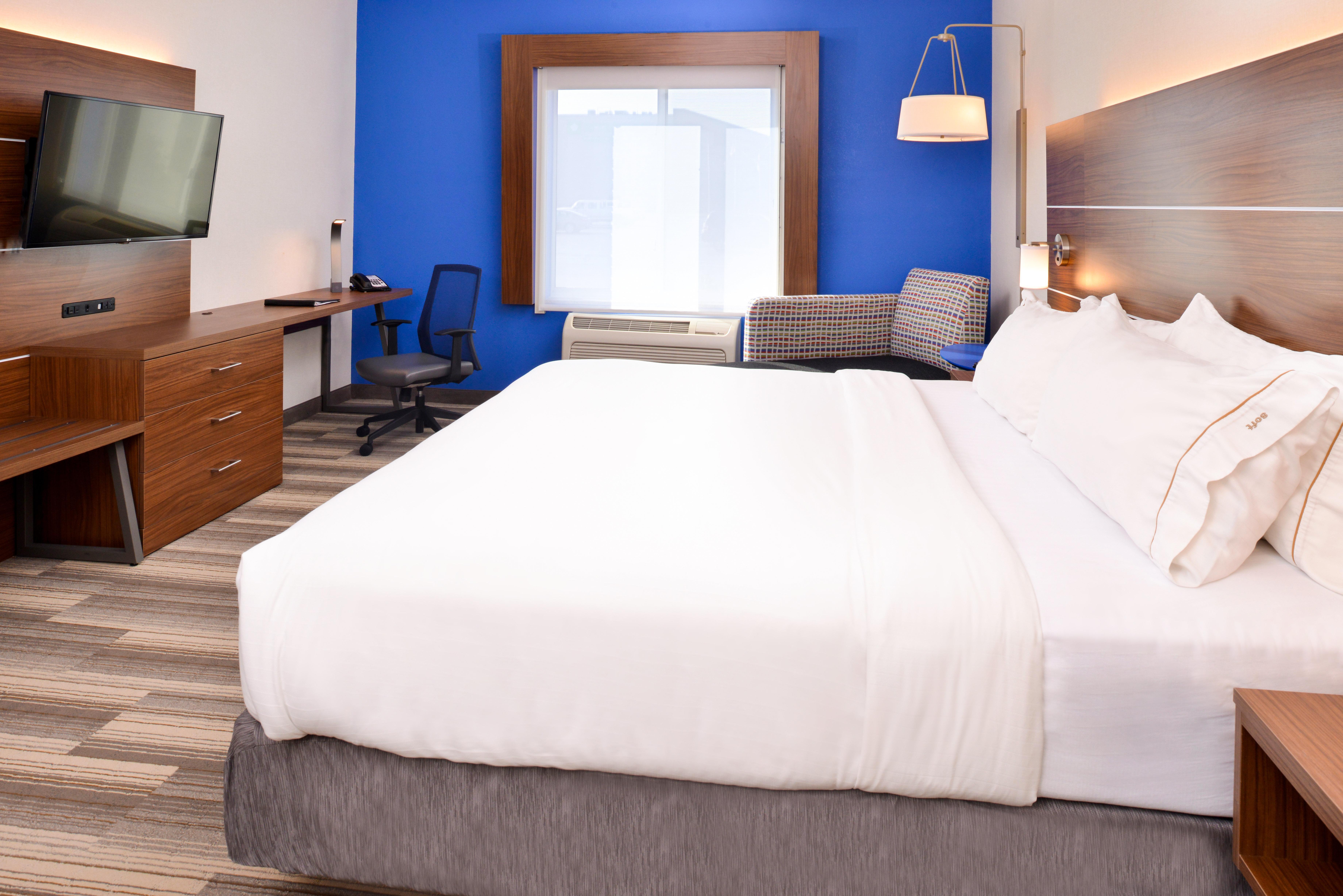 Holiday Inn Express Hotel & Suites Urbana-Champaign-U Of I Area By Ihg Exterior photo
