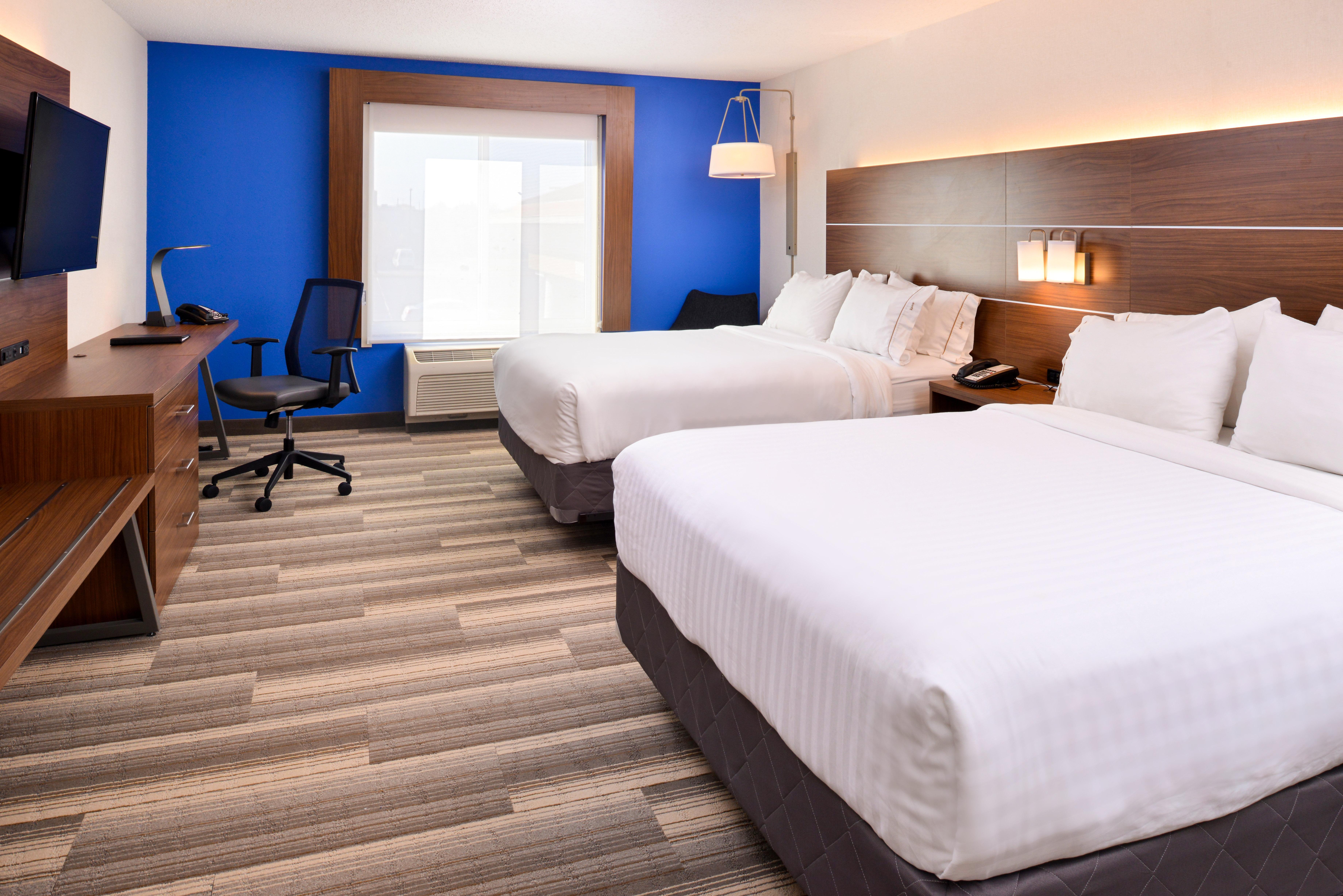 Holiday Inn Express Hotel & Suites Urbana-Champaign-U Of I Area By Ihg Exterior photo