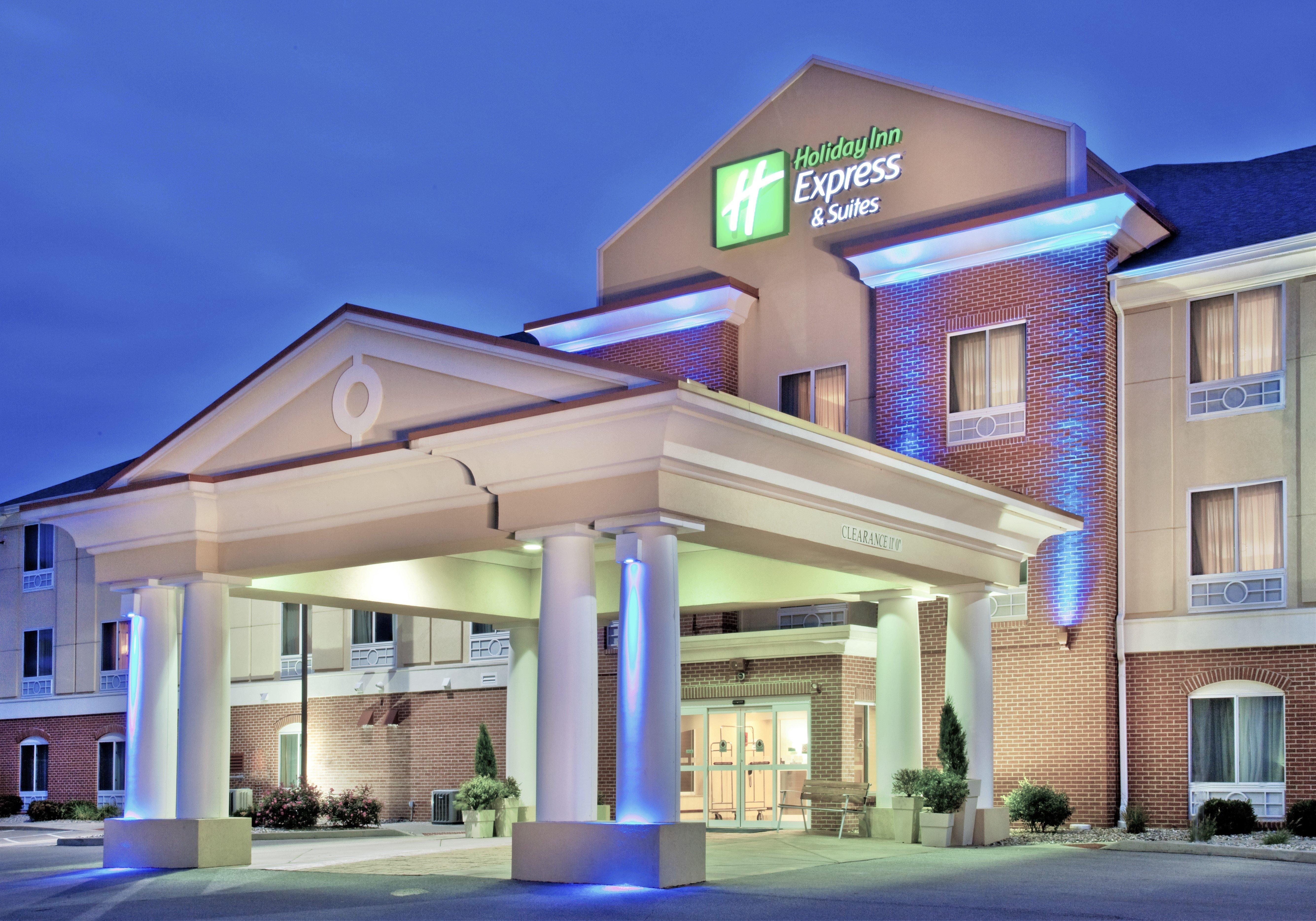 Holiday Inn Express Hotel & Suites Urbana-Champaign-U Of I Area By Ihg Exterior photo
